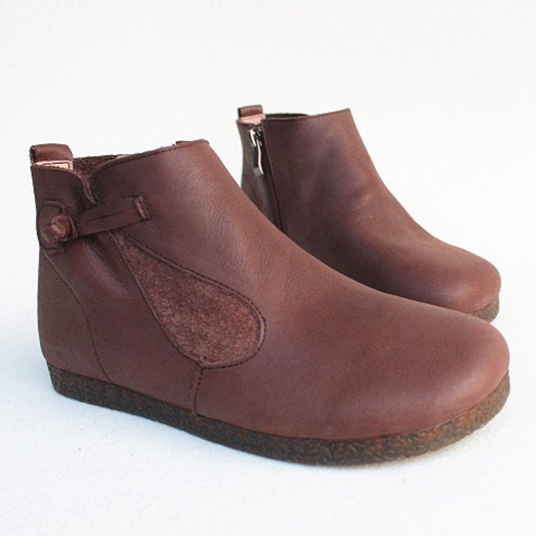 Knob Knot Leather Boots