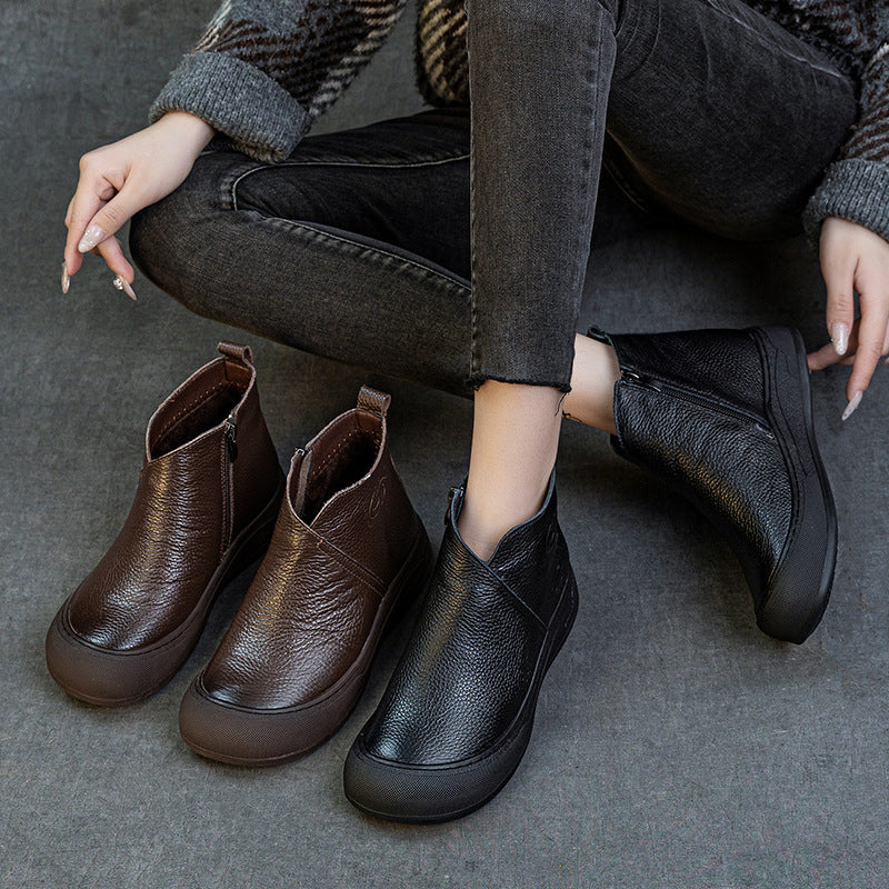 Women Retro Leather Soft Flat Sole Round Toe Zipper Ankle Boots