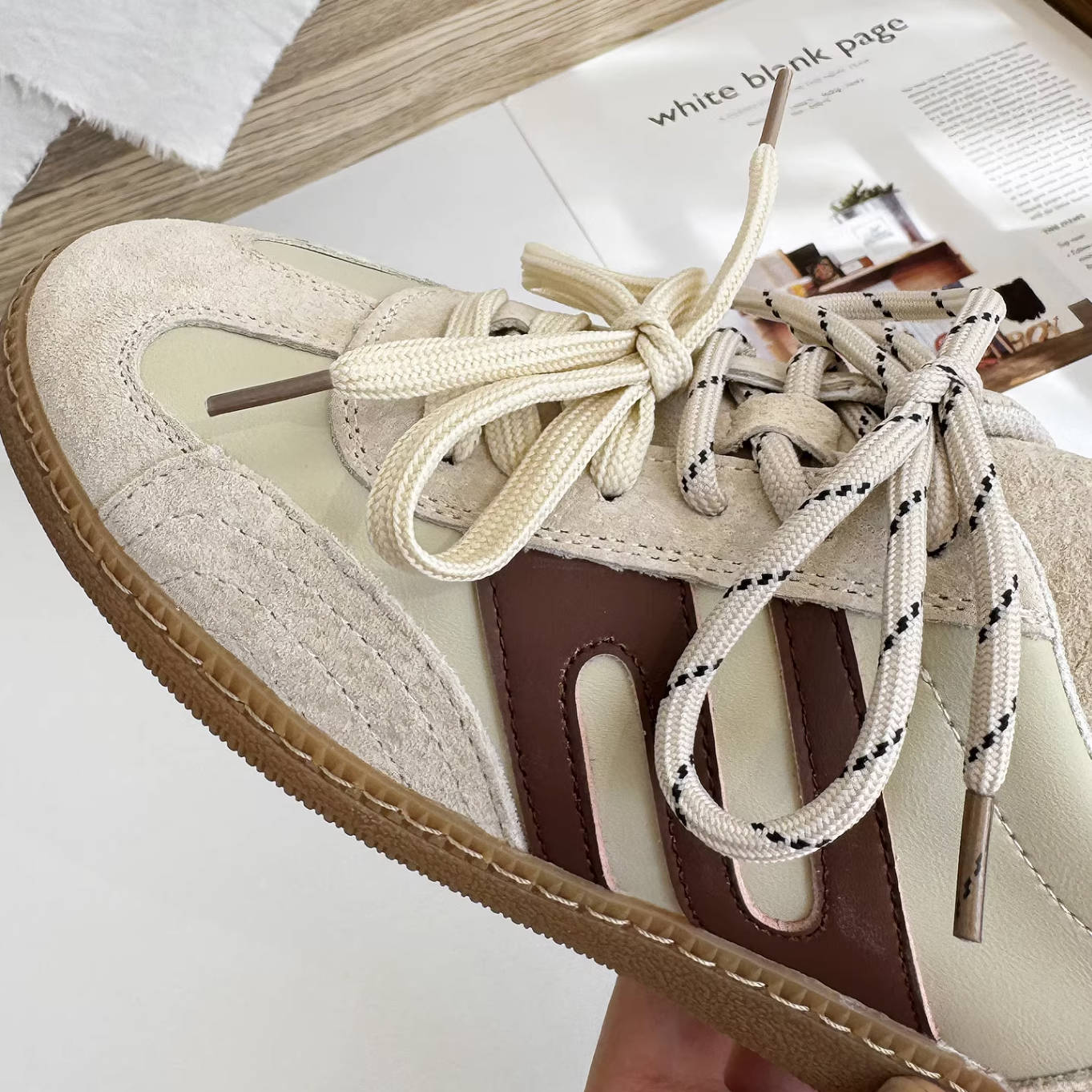 Retro Autumn Leather Patchwork Double Lace-Up Sneakers