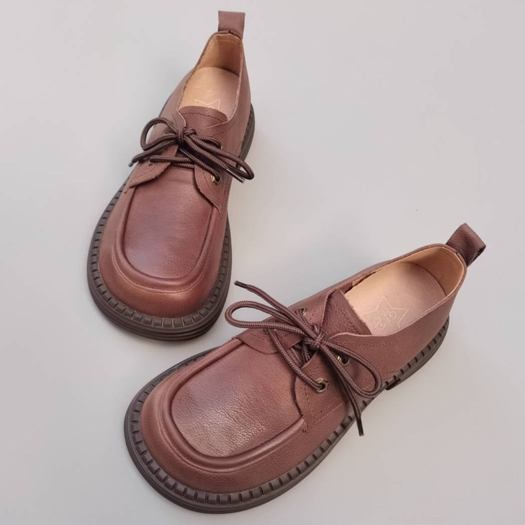 Chaussures rétro à enfiler, en cuir, bout large, semelle souple et épaisse, à lacets.