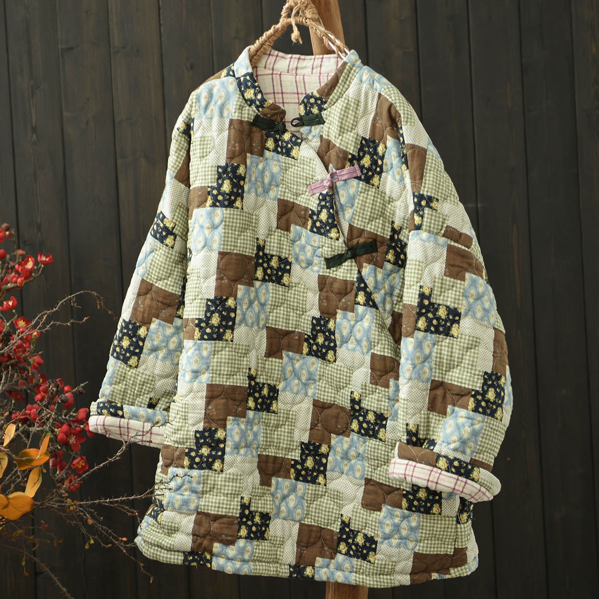 Women Winter Vintage Ethnic-Inspired Patchwork Quilted Pullover Top