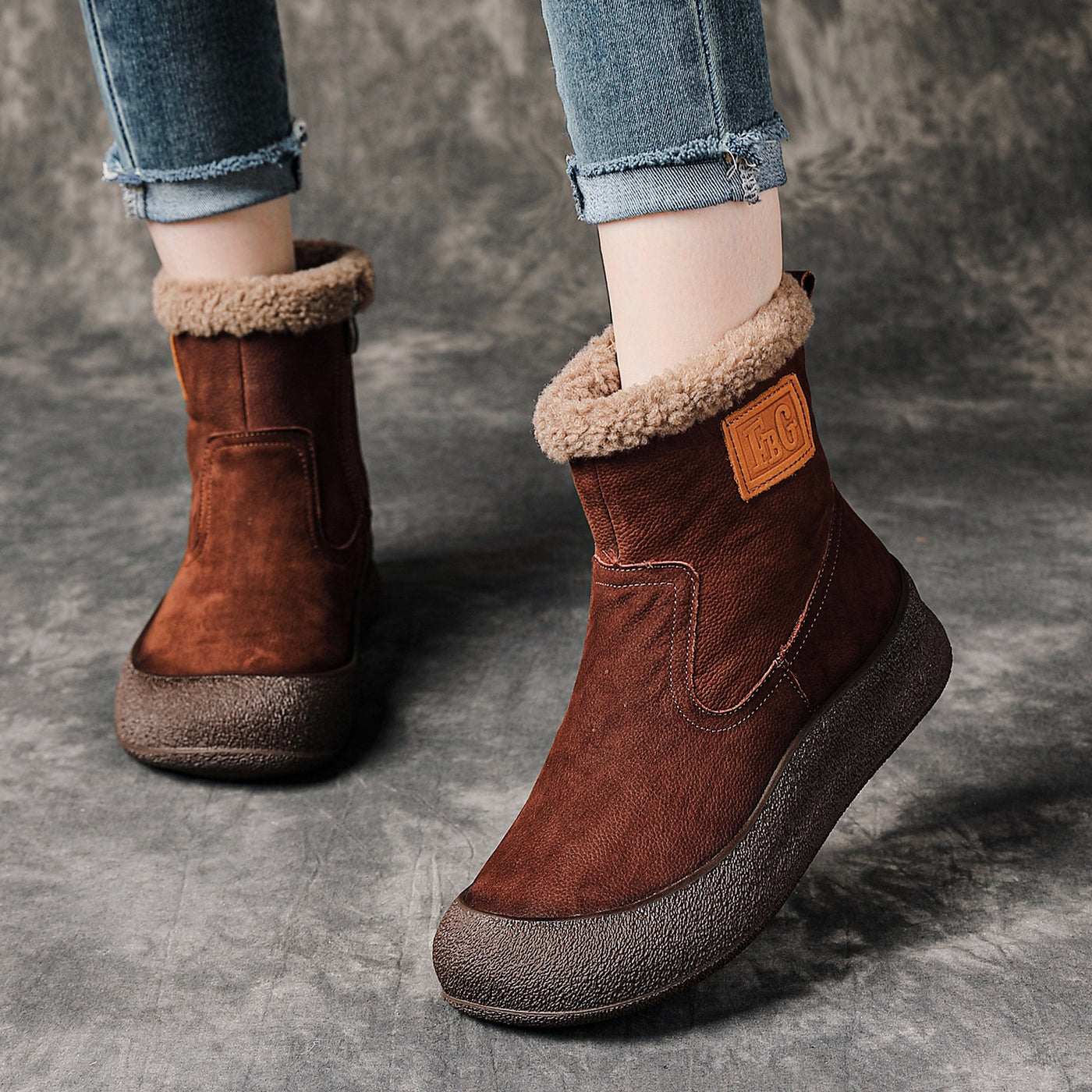 Vintage Winter Warm Leather Round Toe Zipper Plush Ankle Boots