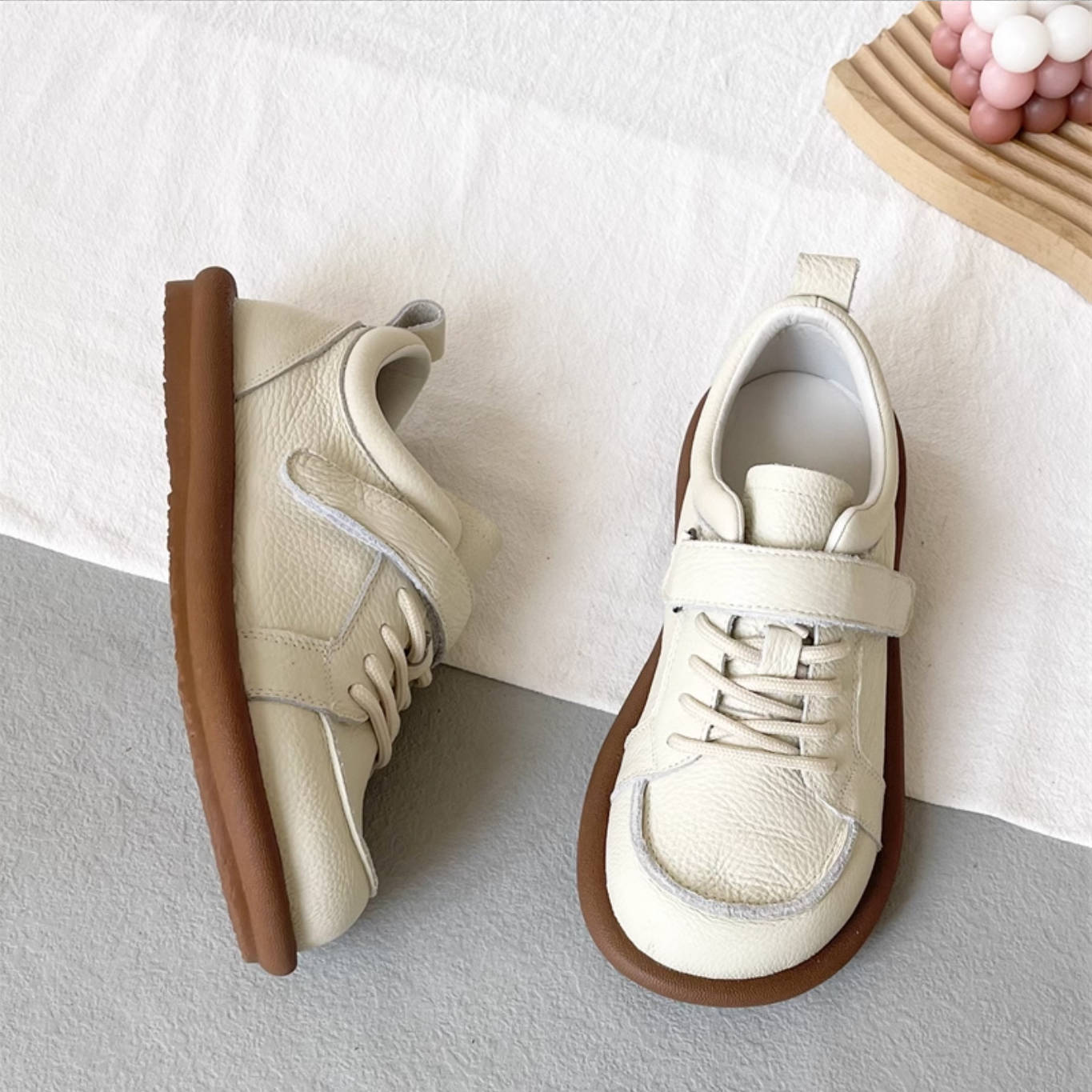 Casual Leather Round Toe Soft Sole Velcro Flat Shoes