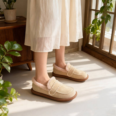 Warm Sueded Shallow Round Wide Toe Fleece-Lined Flat Shoes