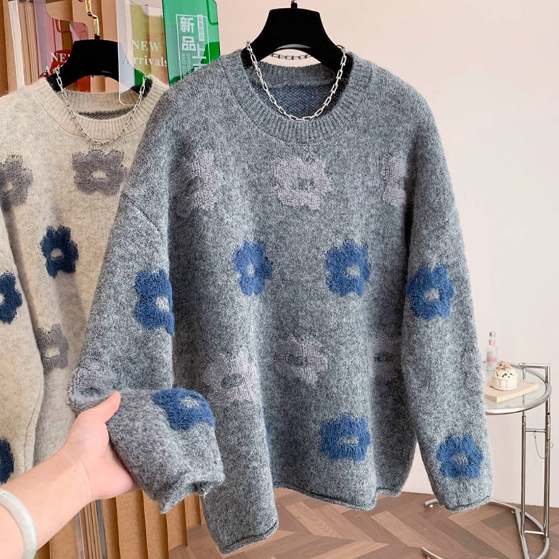 Winter Retro Round Neck Floral Printed Loose Casual Sweater