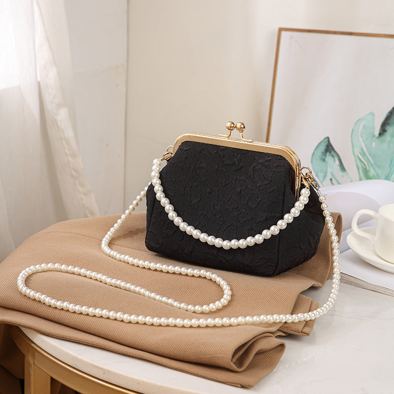 Elegant Mini Crinkled Shell Bag Pearl Clutch Bag