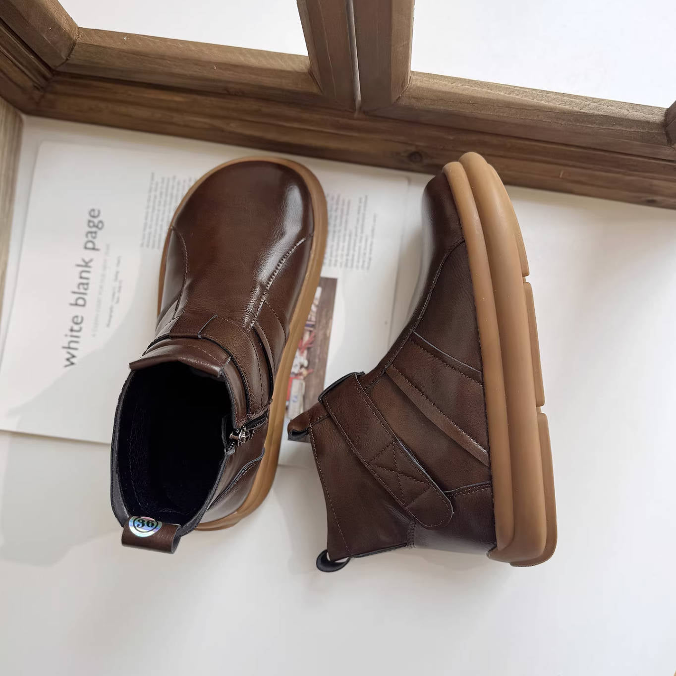 Retro Soft Leather Flat Sole Velcro Casual Round Toe Ankle Boots