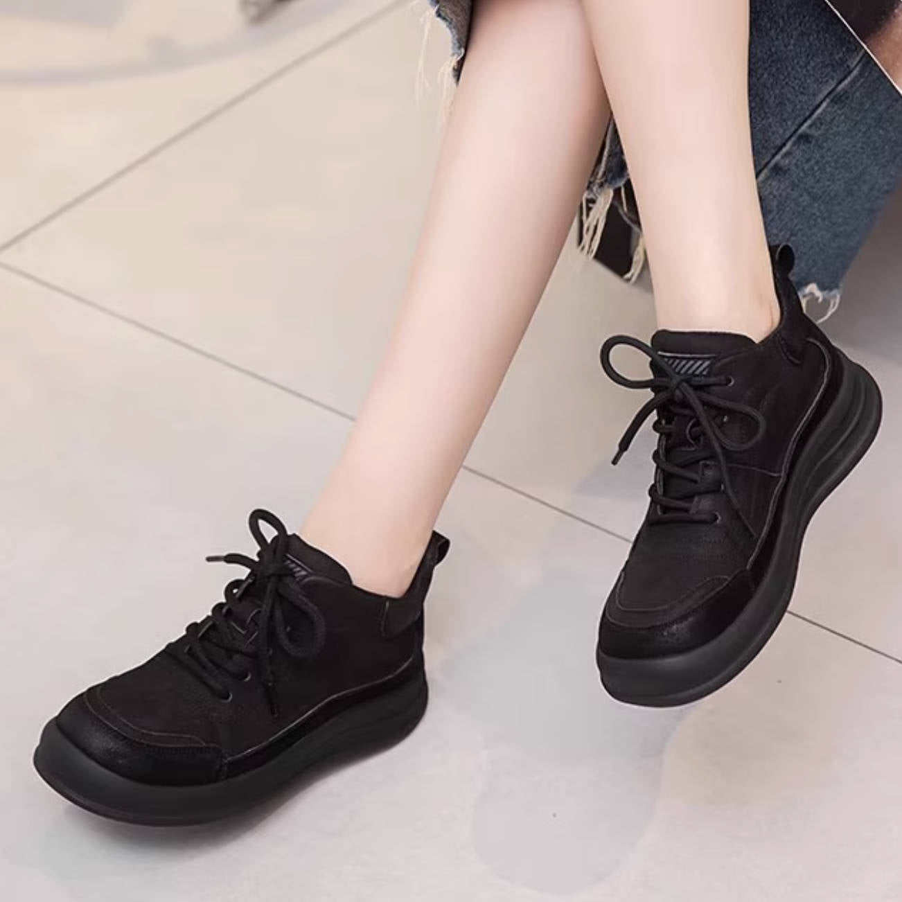 Winter Genuine Leather Soft Flat Sole Wool-In Lace-Up Sneakers