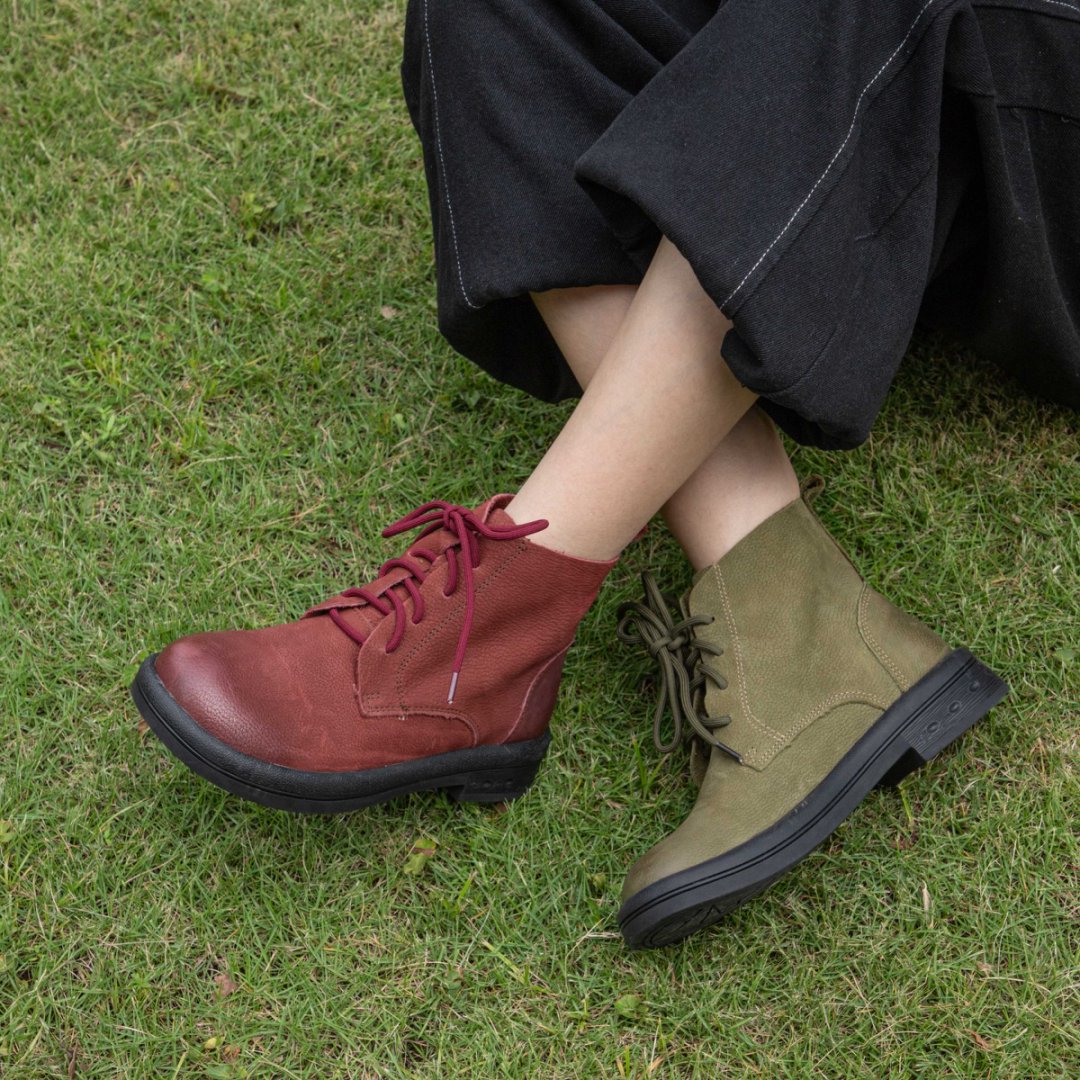 Retro Leather Soft Sole Solid Color Lace-Up Ankle Boots