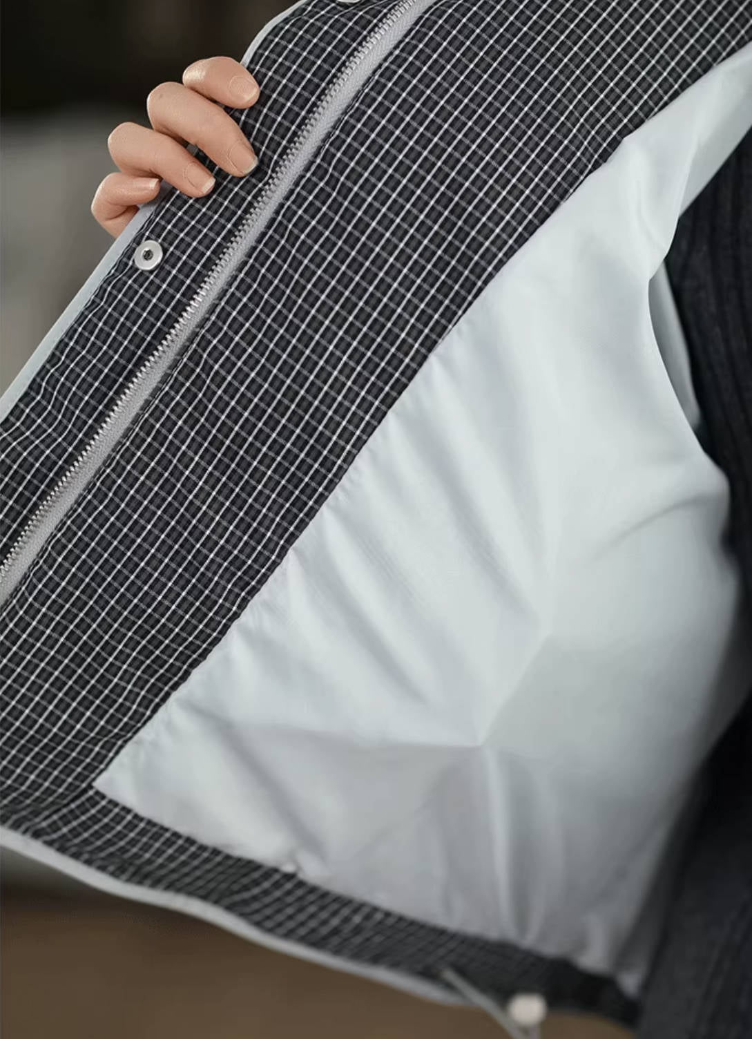 Chaqueta corta de plumón con cuello alto y cuadros de algodón cálido para invierno