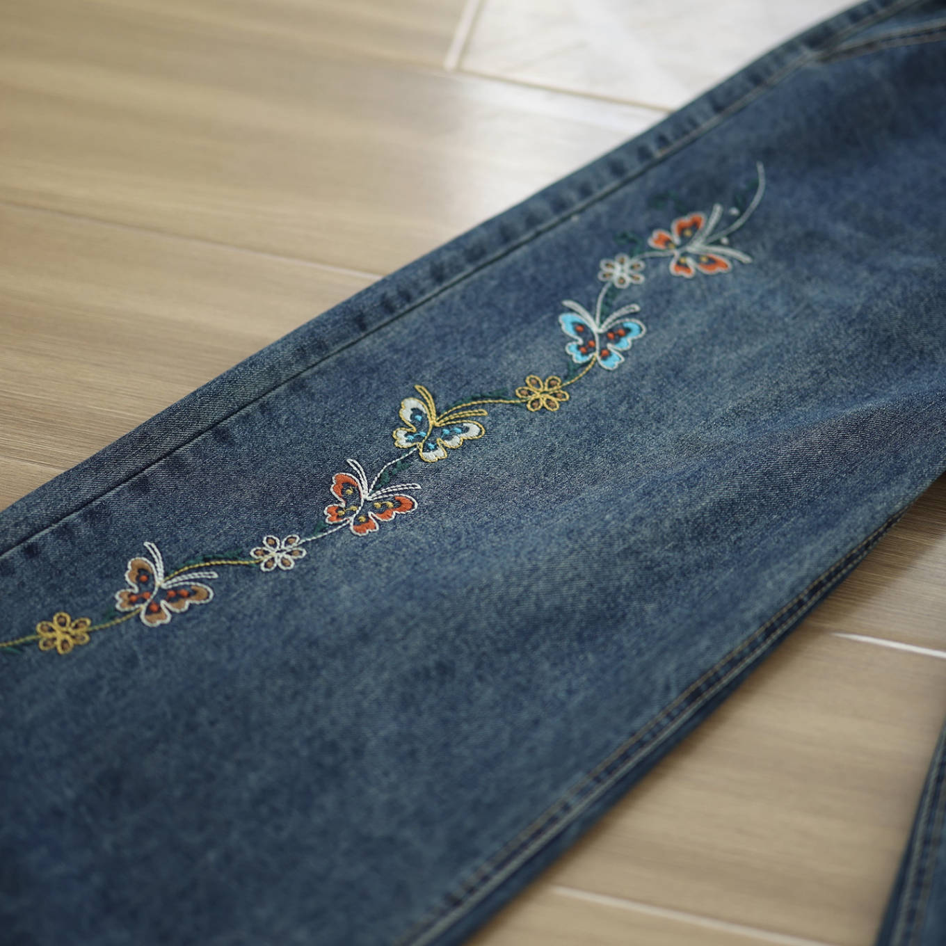 Denim Embroidered Loose Wide Legs Elastic Waist Lace-Up Jeans