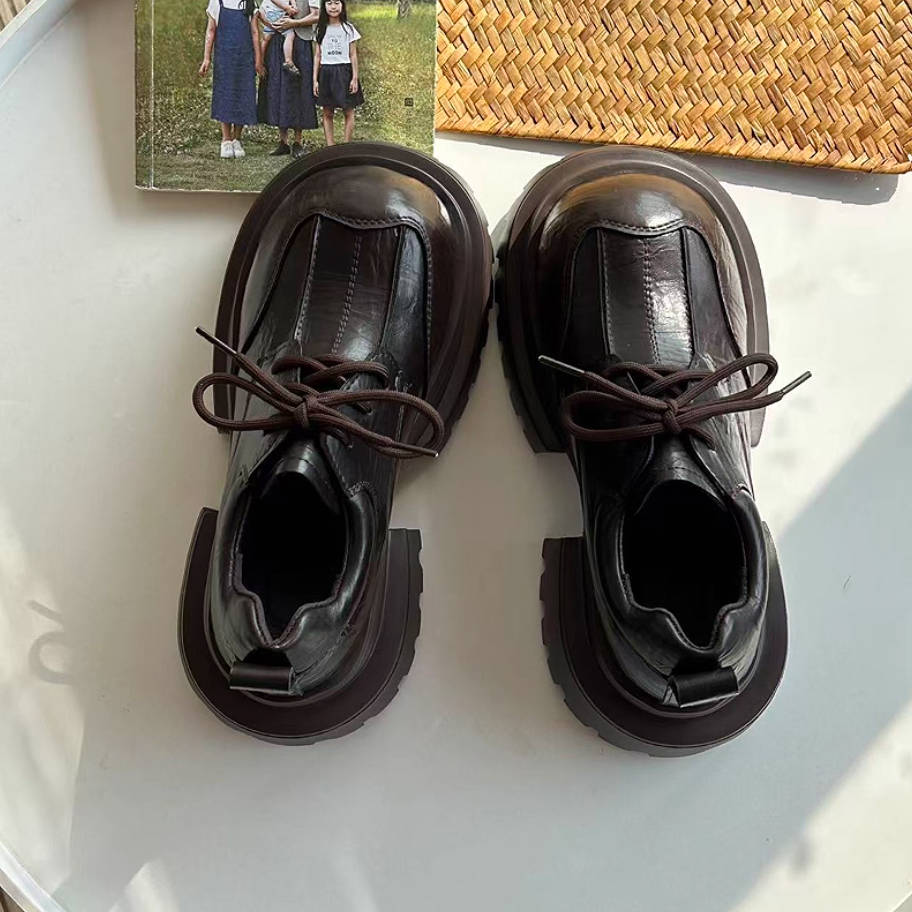 Retro Leather Wide Toe Platform Thick Sole Lace-Up Shoes