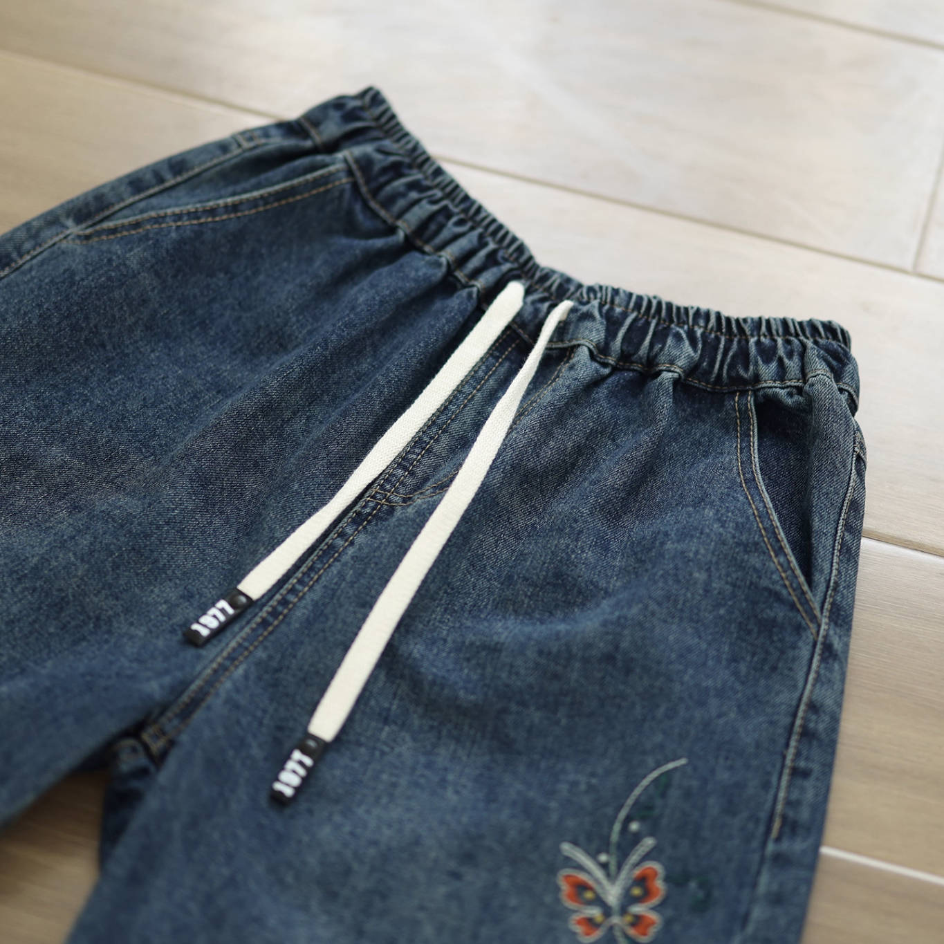Denim Embroidered Loose Wide Legs Elastic Waist Lace-Up Jeans