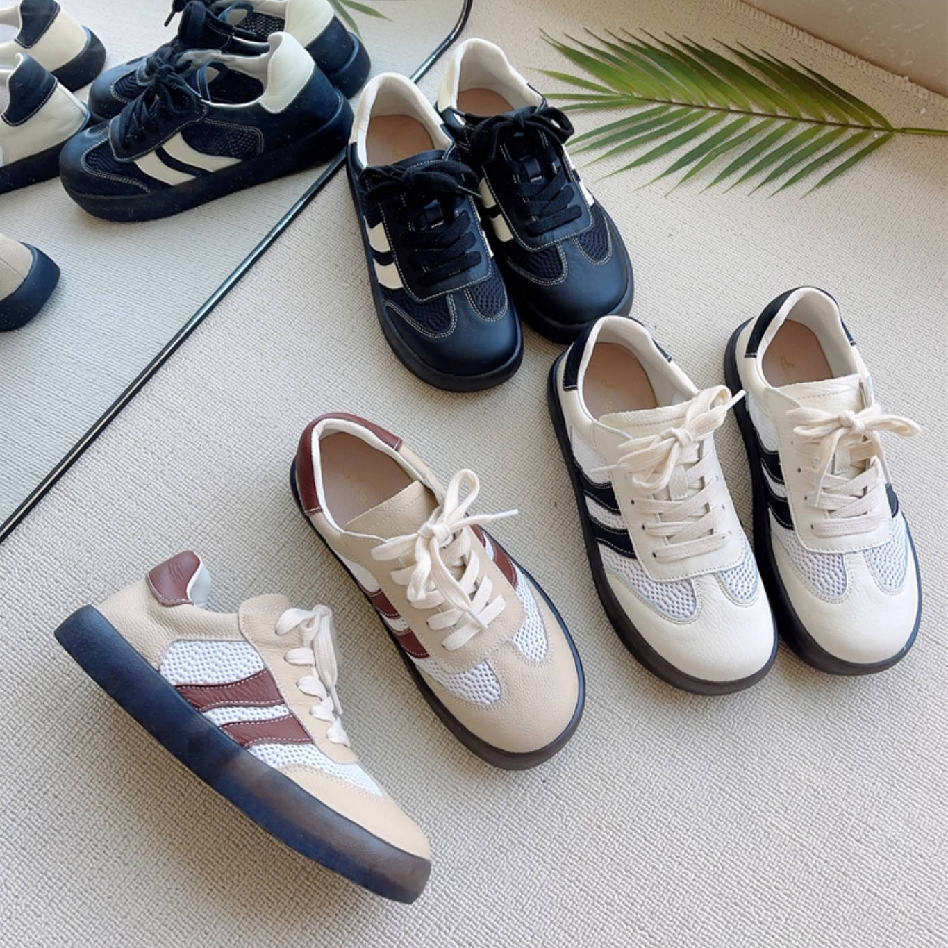 Women Retro Leather Mesh Patchwok Soft Sole Sports Sneakers