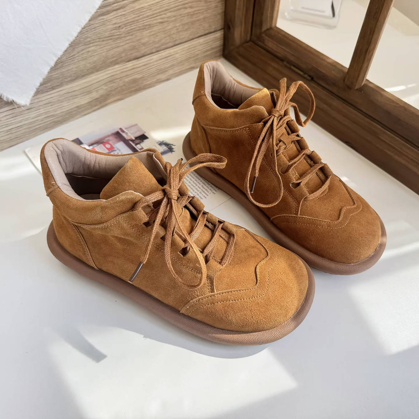 Retro Sueded Thick Soft Sole Round Wide Toe Lace-Uo Ankle Boots