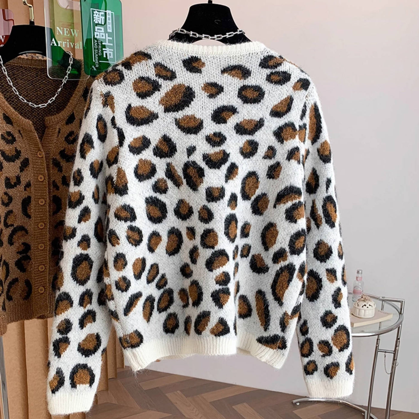 Winter Round Neck Leopard Single-Breasted Fashion Casual Sweater