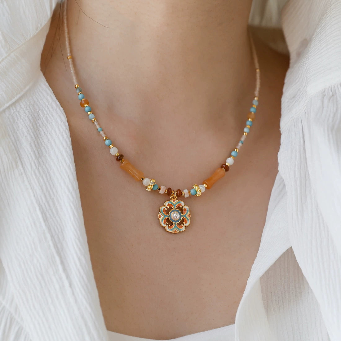 Women Vintage Natural Stone Agate 18K Gold Necklace