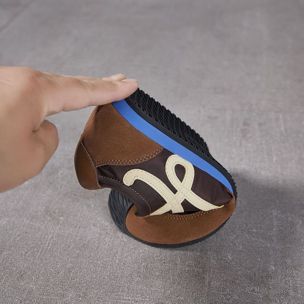 Women Sports Sheepskin Leather Patchwork Soft Sole Sneakers