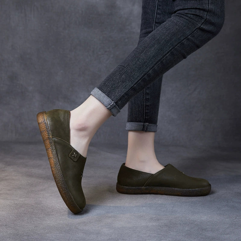 Babakud Women Spring Retro Leather Slip-On Soft Sole Casual Shoes