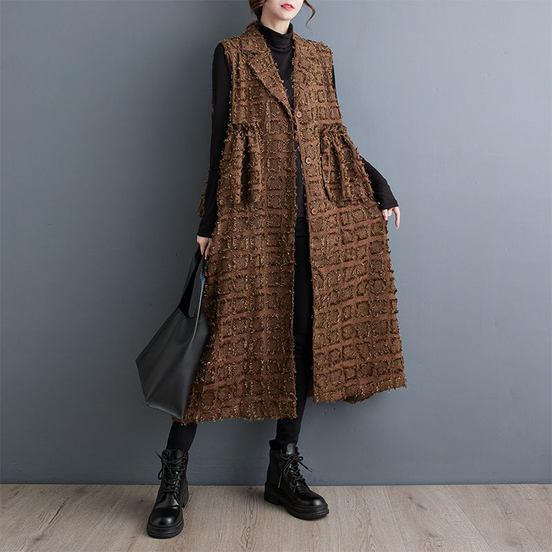 Ladies Stylish Ruffled Lapel Textured Fringed Sleeveless Jacket