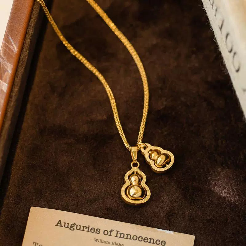 Women Vintage Fashionable Gold Gourd Necklace
