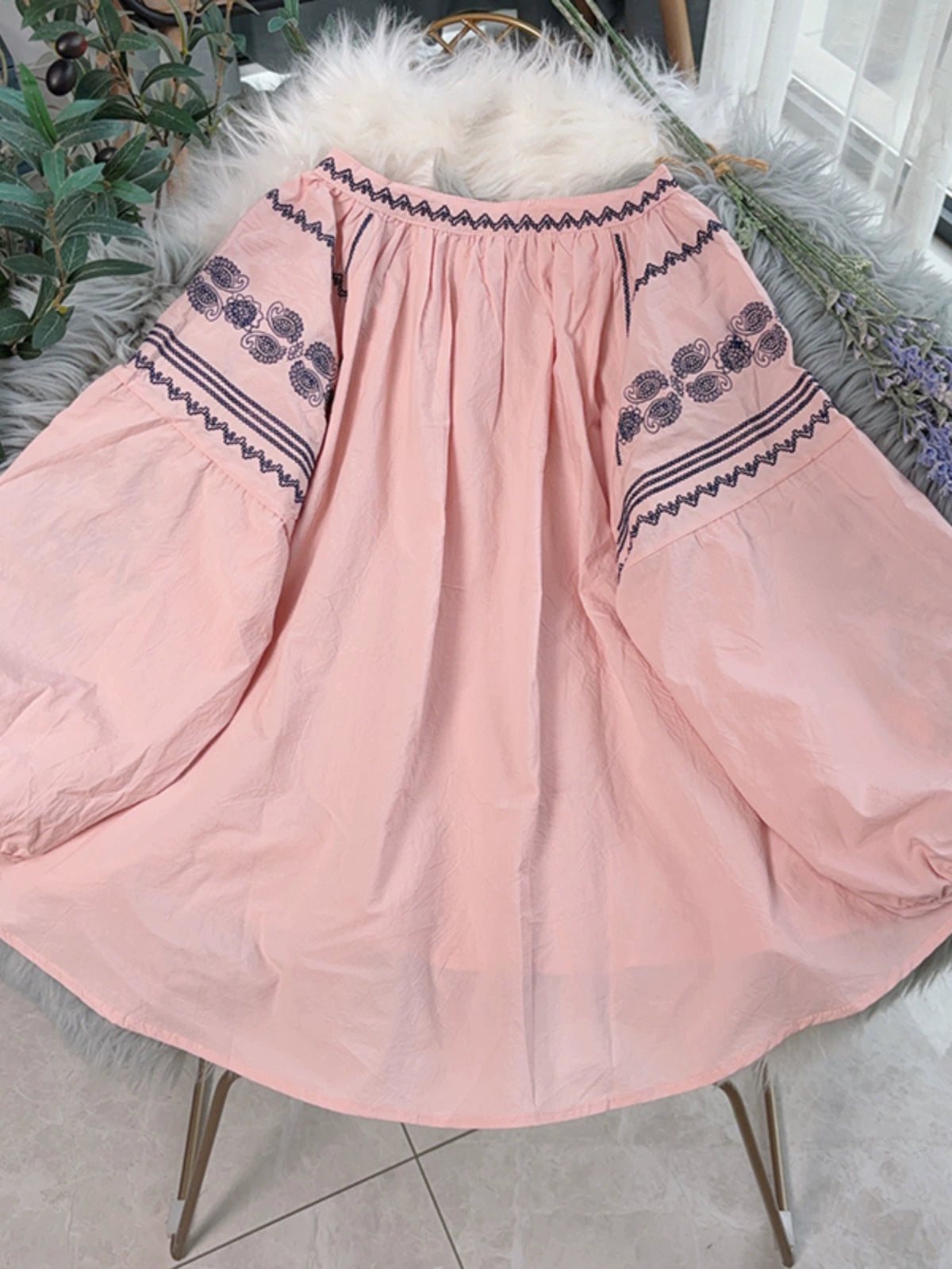 Women Retro Autumn Cotton Round Neck Embroidered Shirt