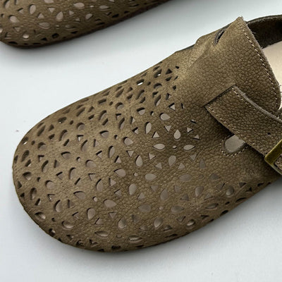 Babakud Retro Leather Casual Hollow Closed Soft Sole Flats Shoes
