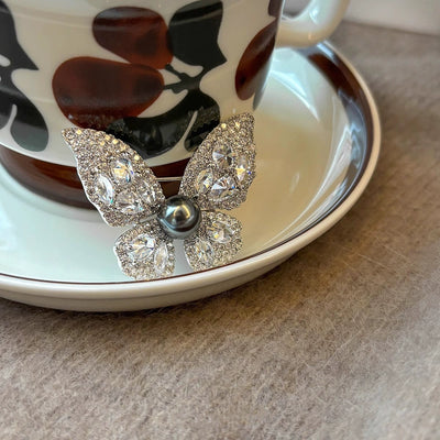 Babakud Elegant Diamonds Butterfly Pearl Shinny Brooch
