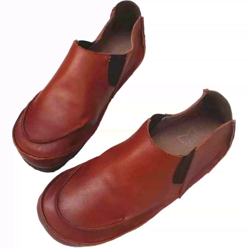 Women Retro Genuine Leather Soft Flat Sole Slip-On Shoes