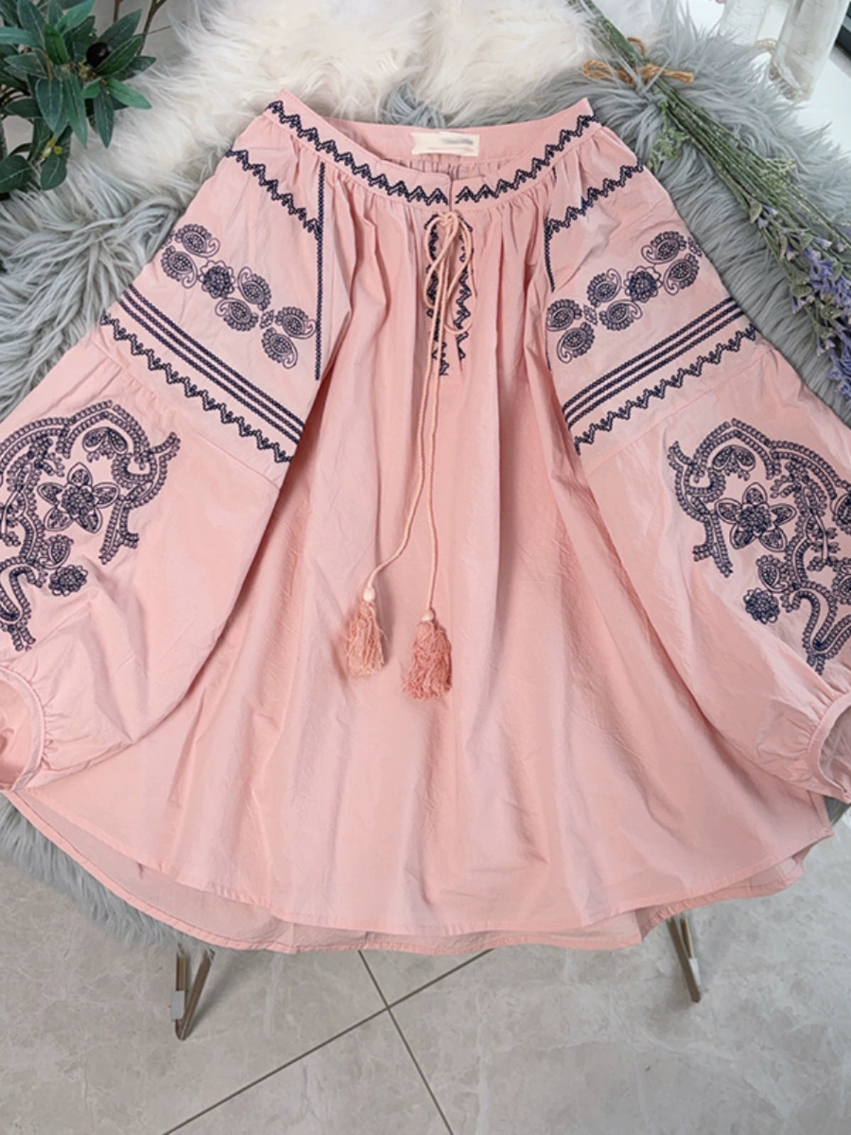 Women Retro Autumn Cotton Round Neck Embroidered Shirt