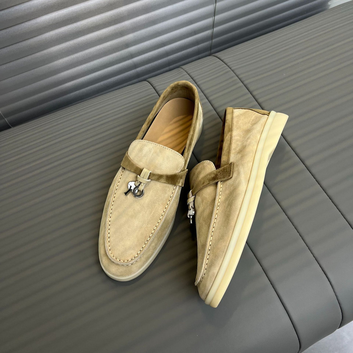 Women Sheepskin Leather Soft Flat Shoes Slip-On Shoes