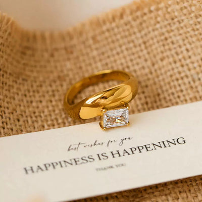 Vintage Women 18K Gold Square Diamond Elegant Ring