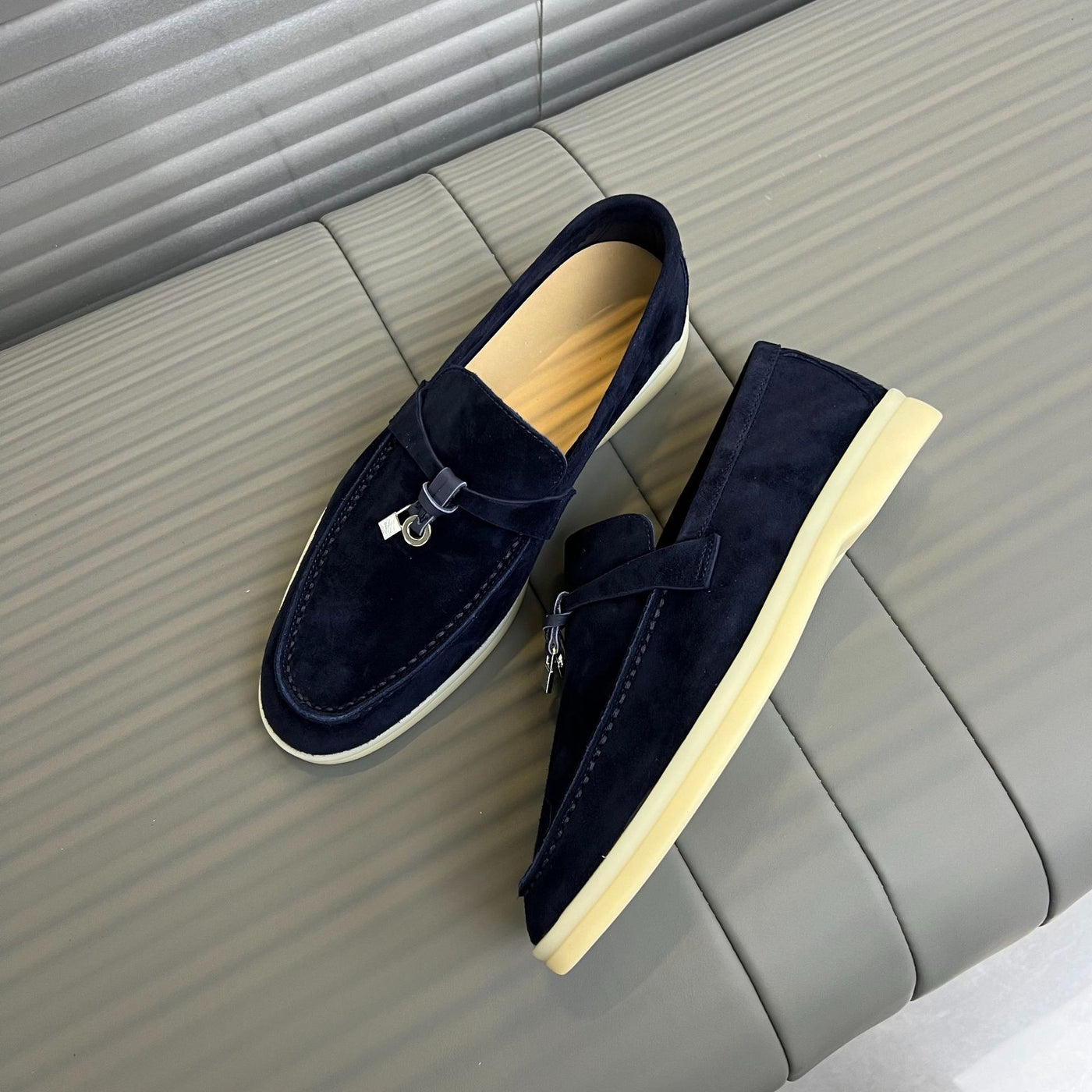 Women Sheepskin Leather Soft Flat Shoes Slip-On Shoes