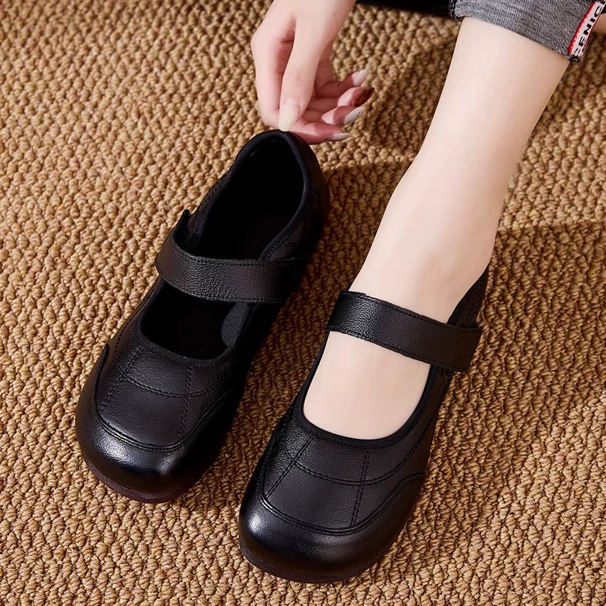 Women Retro Leather Round Toe One Straped Velcro Flat Shoes