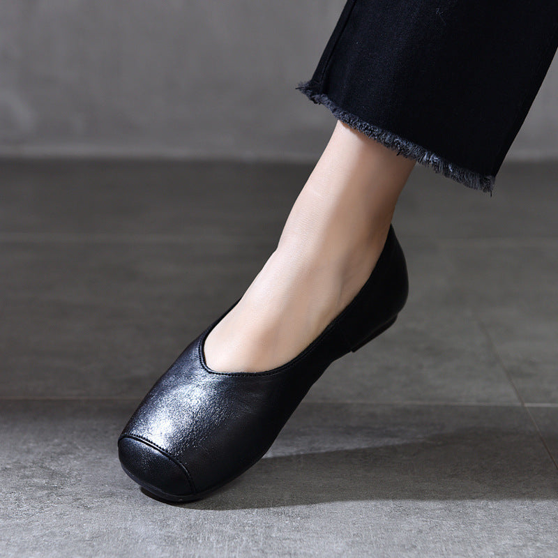 Women Retro Comfortable Square Toe Cowhide Flat Shoes Loafers