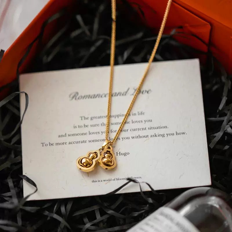 Women Vintage Fashionable Gold Gourd Necklace