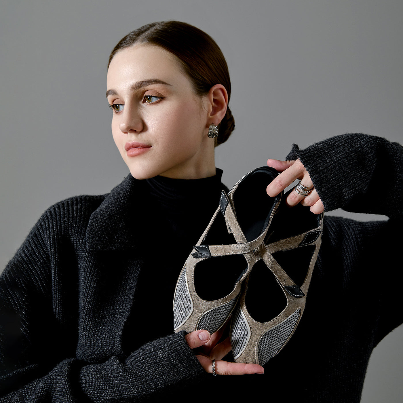 Casual Leather Mesh Closed Toe Crossing Sports Slip-On Shoes