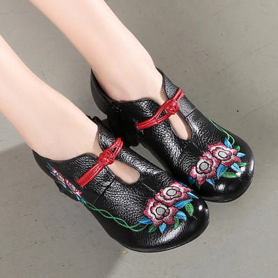 Women Retro Ethnic Style Floral Embroidered Heeled Casual Shoes
