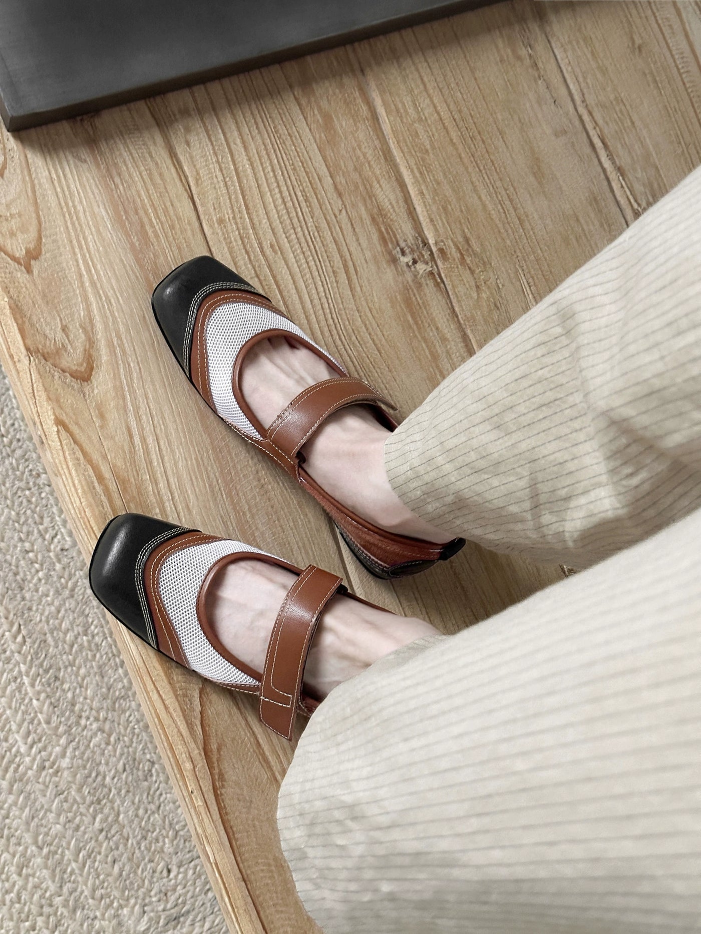 Women Vintage Sheepskin Leather Patchwork One Straped Shoes