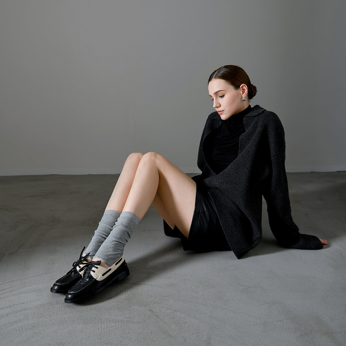 Retro Leather Closed Toe Patchwork Lace-Up Slip-On Flats