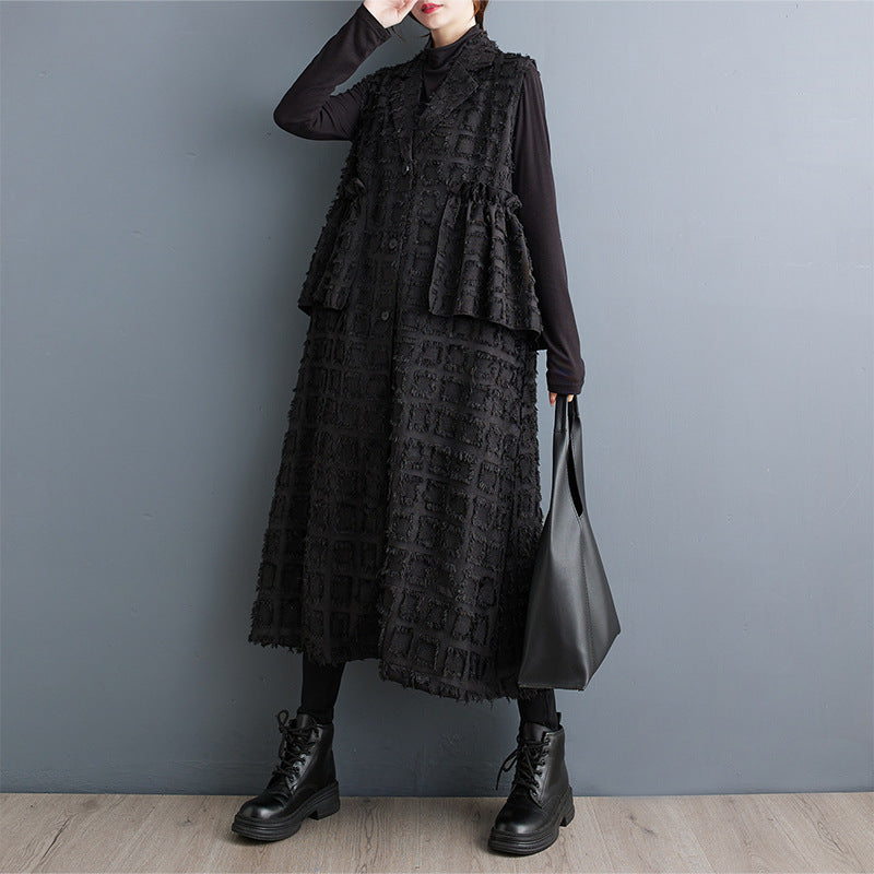 Ladies Stylish Ruffled Lapel Textured Fringed Sleeveless Jacket