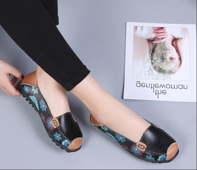 Plus Size Soft Soled Printed Leather Slip-Ons