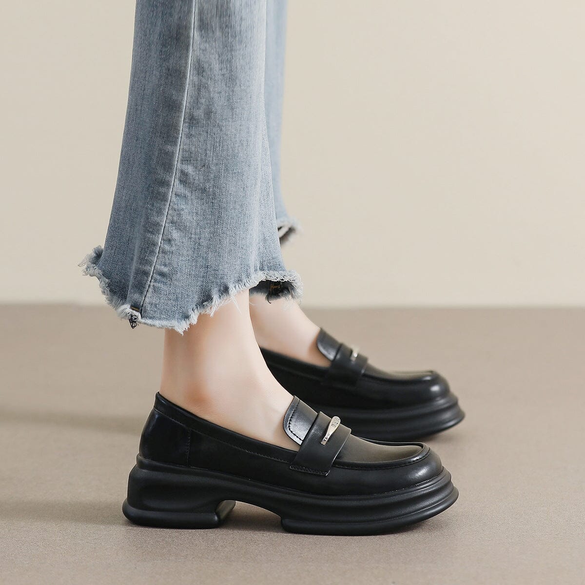Women Retro Soft Leather Thick Soled Casual Loafers