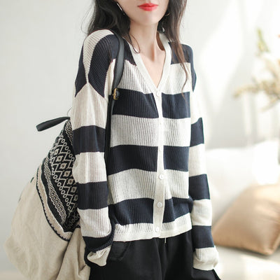 Autumn Minimalist Casual Stripe Knitted Cardigan Aug 2023 New Arrival One Size Beige 