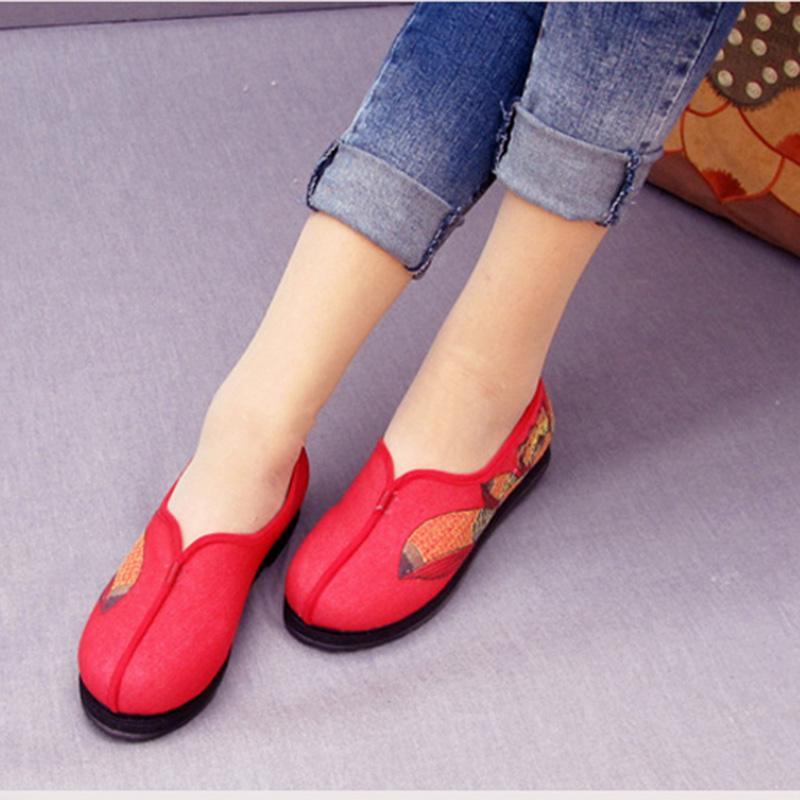 New National Embroidered Flat Vintage Shoes