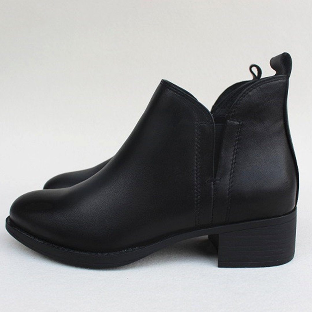 Pointed Toe Leather Boots