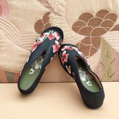 Vintage Casual Embroidered Canvas Shoes - Babakud