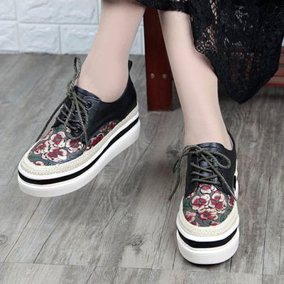 Waterproof Platform Round Toe Flower Leather Paneled Shoes 2019 April New 