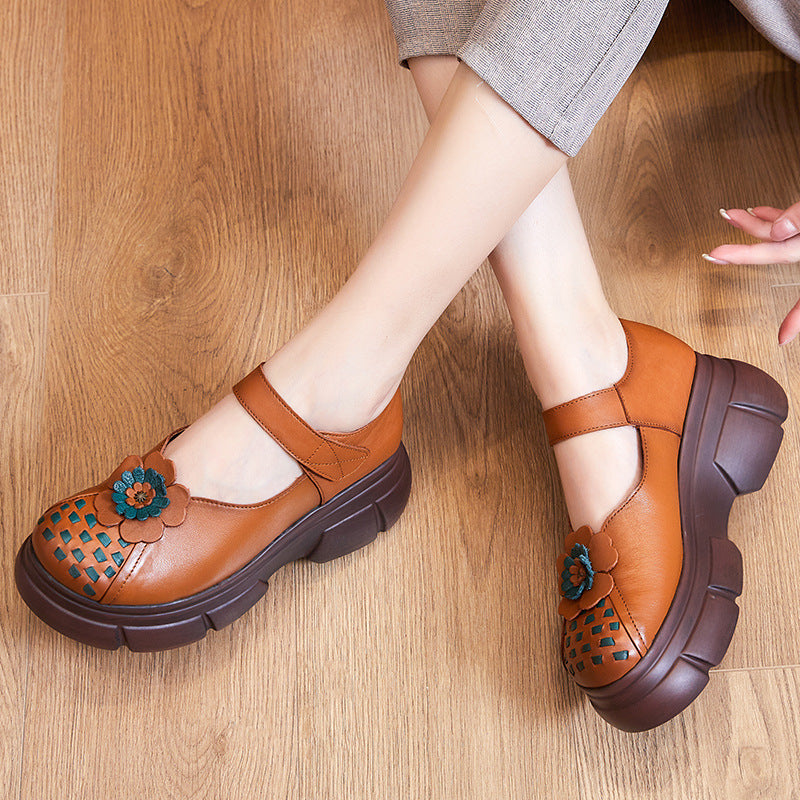 Women Retro Flower Plaited Leather Casual Shoes
