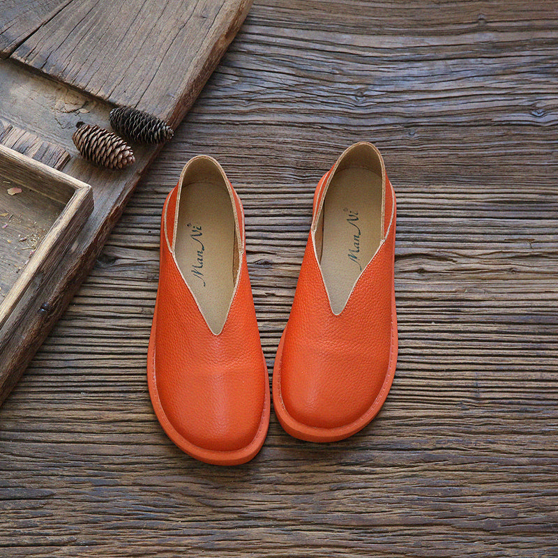 Women Retro Soft Leather Round Head Loafers